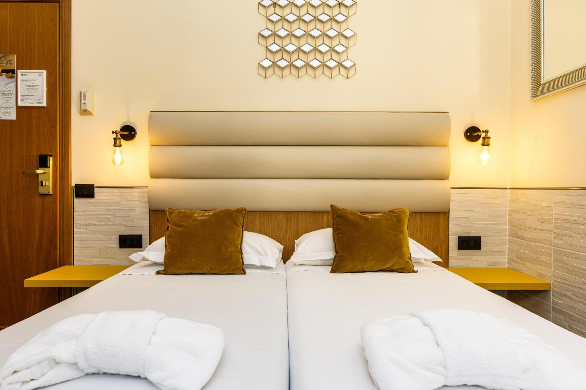 Seven Hotel โรม ภายนอก รูปภาพ