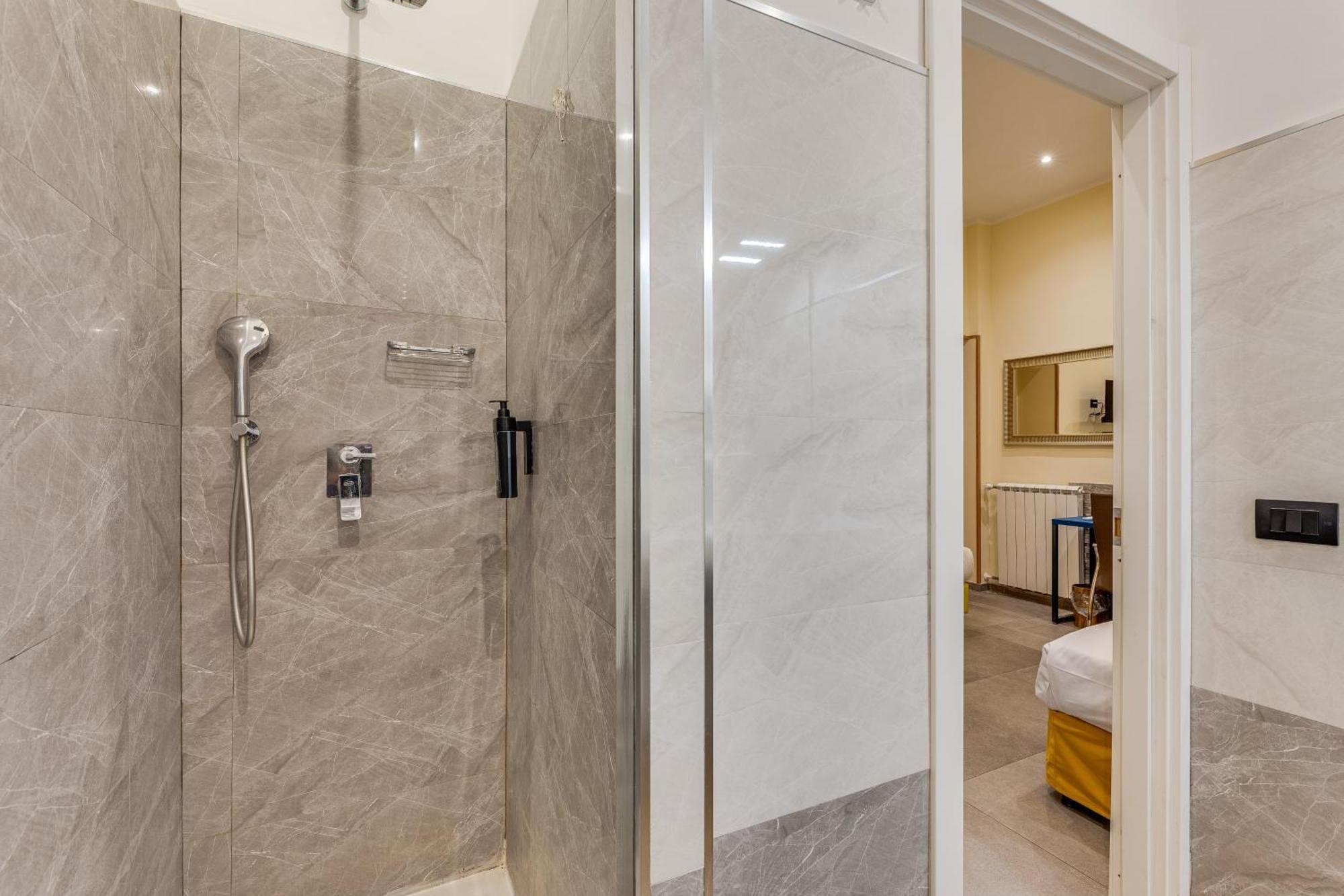 Seven Hotel โรม ภายนอก รูปภาพ
